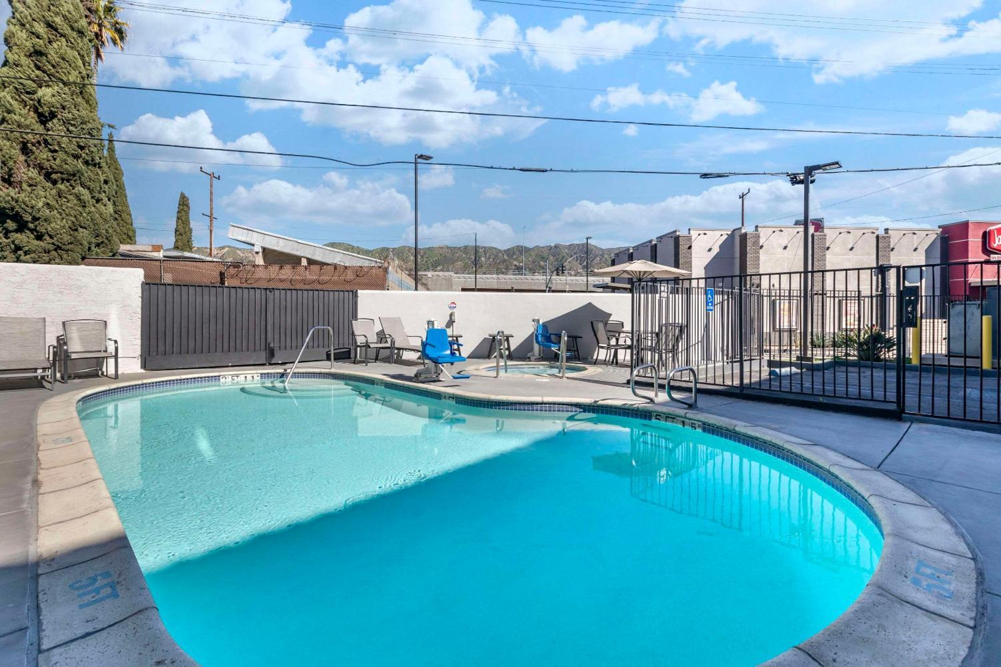 Quality Inn Burbank Airport Exterior foto
